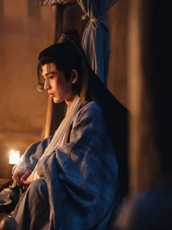 Pursuit of Jade: Secrets and Hidden Identities Unfold