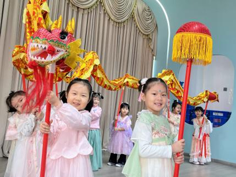Kids Embrace Culture at Long Tai Tou Hanfu Day
