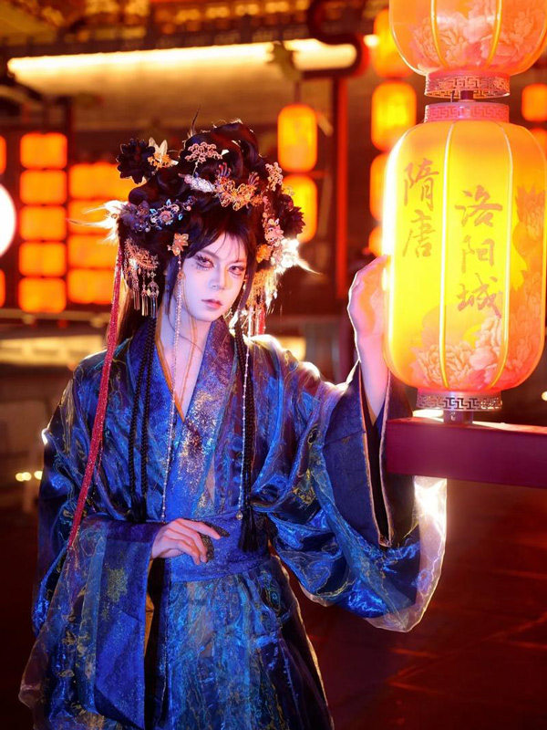 Luoyang Hanfu Gender Misalignment