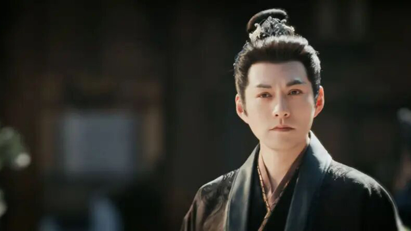 Pursuit of Jade Evil Lurks on the Throne Not the Blade