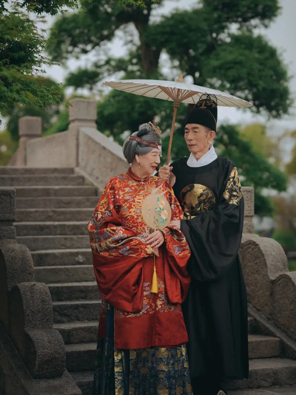 Silver-Haired Hanfu Stars