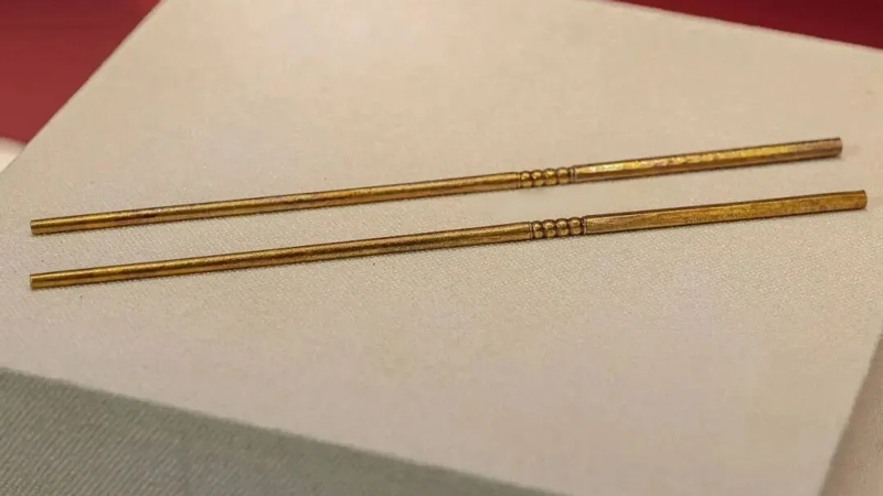 The History of Chinese Eating Utensils