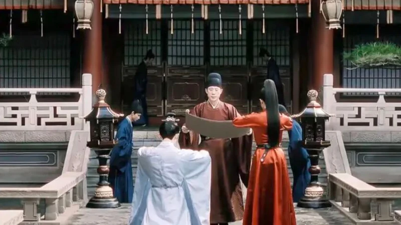 The Real History of Court Etiquette in China