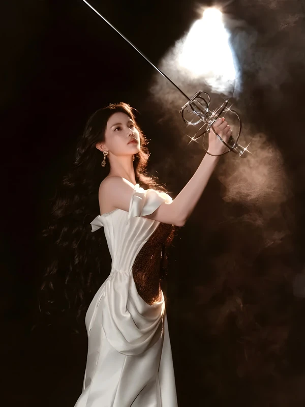 The Rise of Sun Zhenni’s Majestic New Image