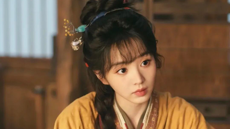 The Vase Hairpin in Pursuit of Jade