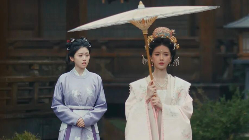 Why a Princess Chose Library Over Crown in Pursuit of Jade