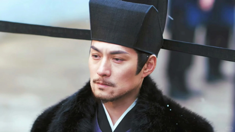 Yan Yikuan in Pursuit of Jade: A Minister You Can't Forget?