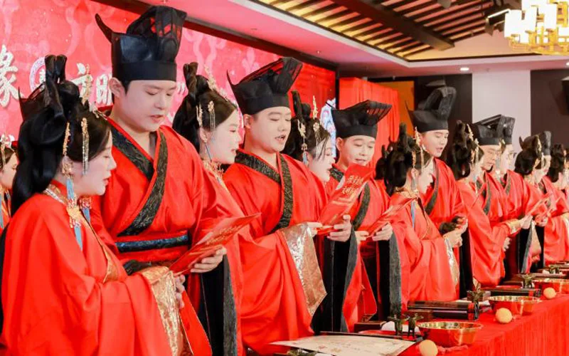 At Anyi Ancient Village, Couples Take Han Wedding Rites