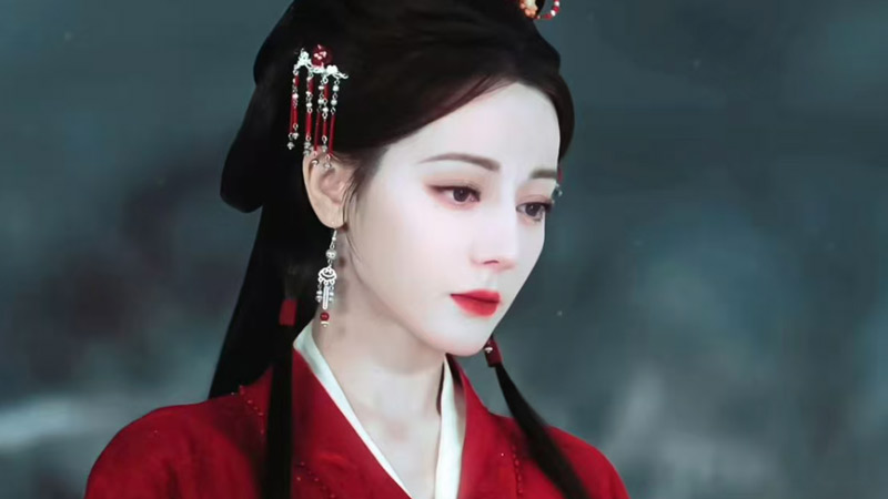 He Simu Saves Duan Xu in Love Beyond the Grace