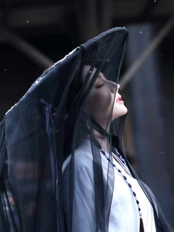 He Simu’s Clever Trap in Love Beyond the Grace