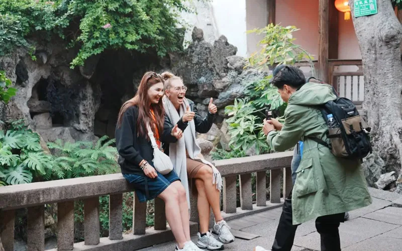 In Fuzhou, Foreign Artists and Scholars Put Down Roots