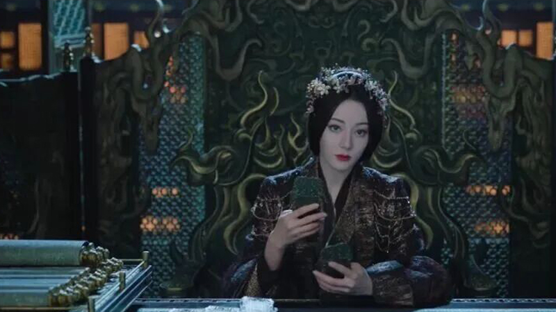 Love Beyond the Grace: He Simu's Tired Escape to the World