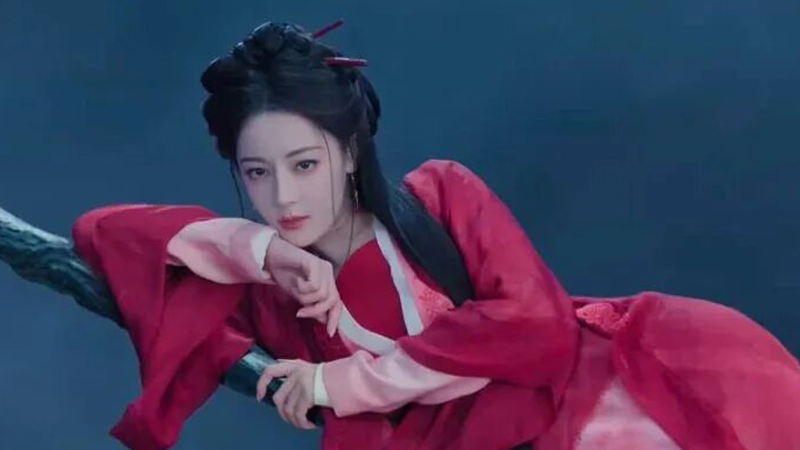 Love Beyond the Grace: He Simu's Tired Escape to the World