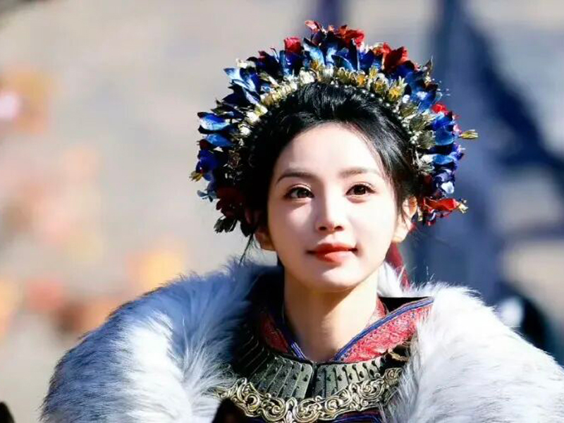 Pursuit of Jade's Armor and Flowers: Brave or Bizarre?