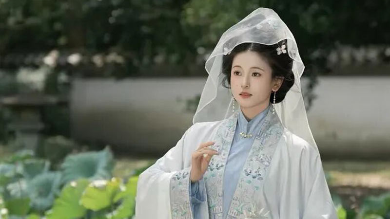 Qingming Hanfu for Ritual and Outing