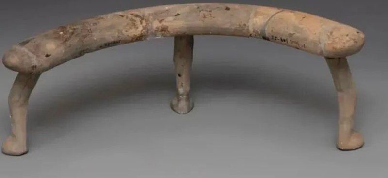 The Ancient Lazy Rest in Veil of Shadows