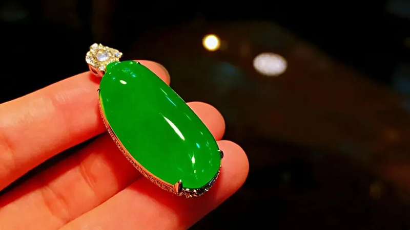 The Guide to Telling Fei Cui and He Tian Jade Apart