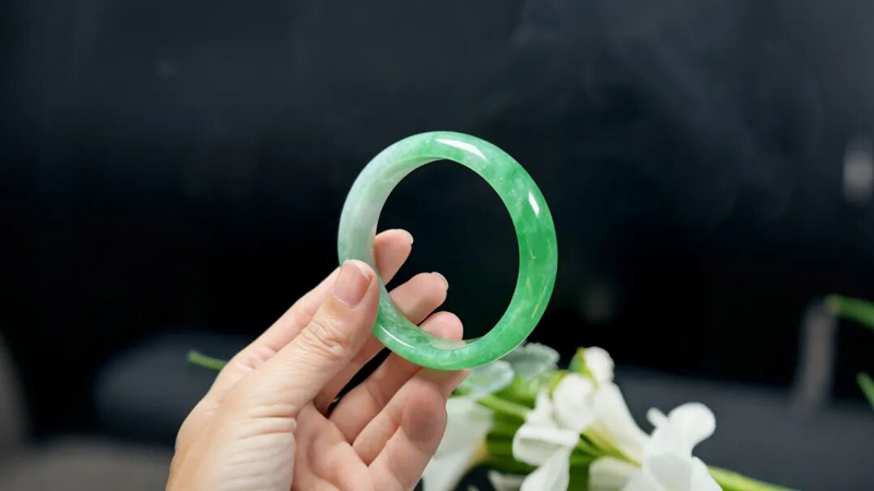 The Guide to Telling Fei Cui and He Tian Jade Apart