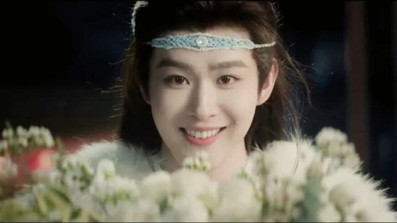 Veil of Shadows: Mother-Given Faces Steal the Show