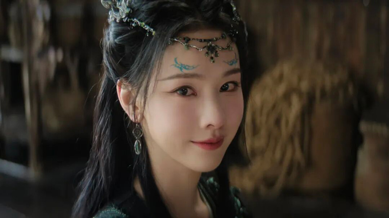 Veil of Shadows: Why Fog and Light Tops