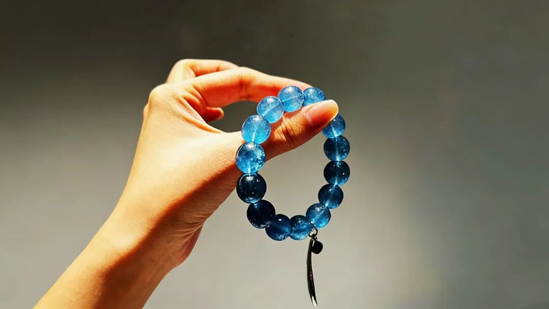 Why Your Outfit Needs That Crystal Touch?