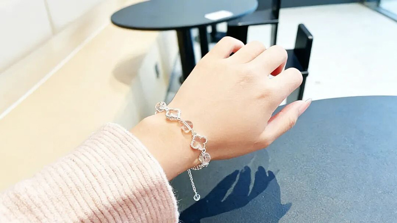 Why Your Outfit Needs That Crystal Touch?