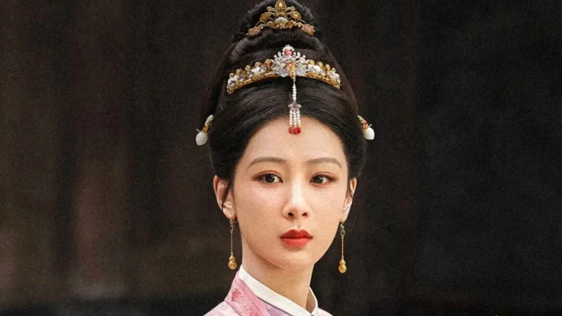 A 600-Year-Old Earring's Secret in The Mo?