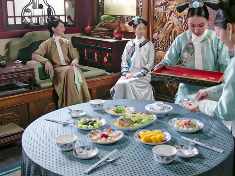 Daily Life of Traditional Chinese Females