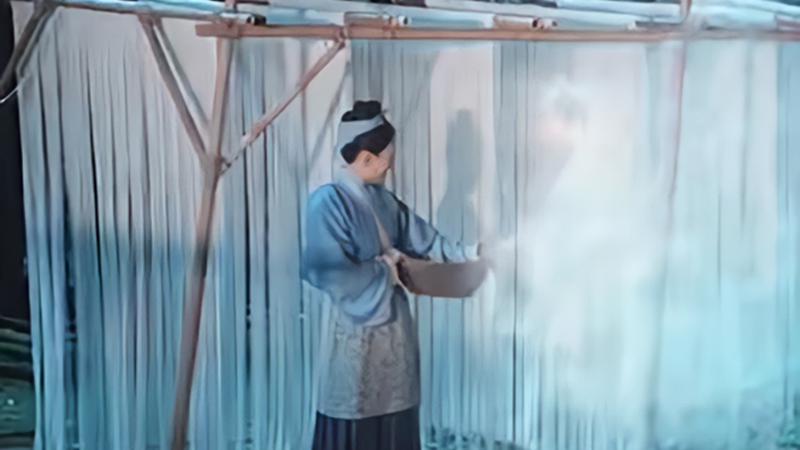 How Artisanal China Makes Ming Hanfu Cross-Collar Cool!