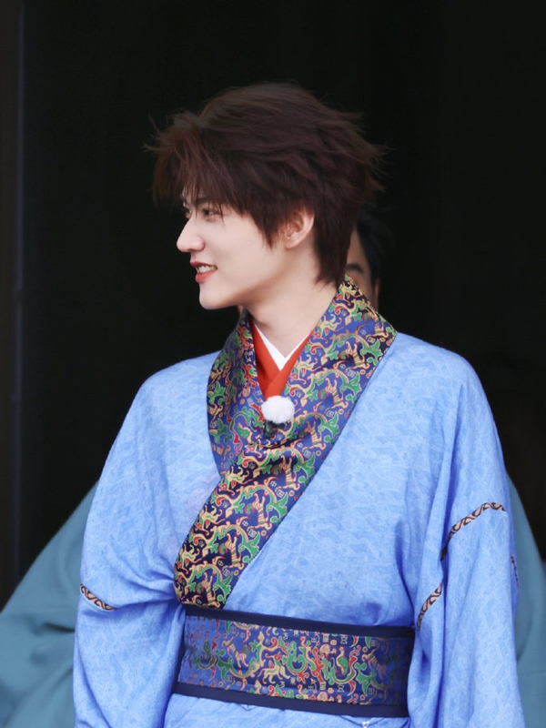 Keep Running: Stars Rock Warring States Robes in Handan!