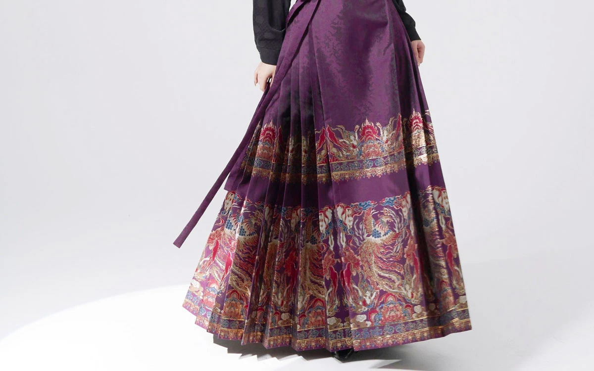 Mamianqun: The Ultimate Guide to China’s Horse‑Face Skirt