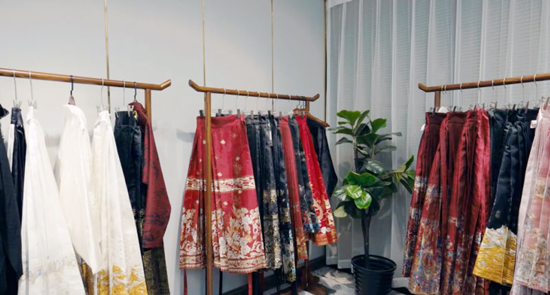 Mamianqun: The Ultimate Guide to China’s Horse‑Face Skirt
