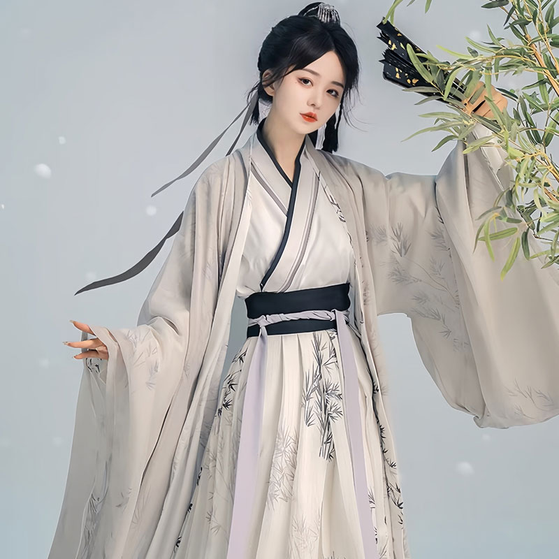 Ruqun Hanfu: Qixiong & Qiyao Styles, History & Wearing Guide