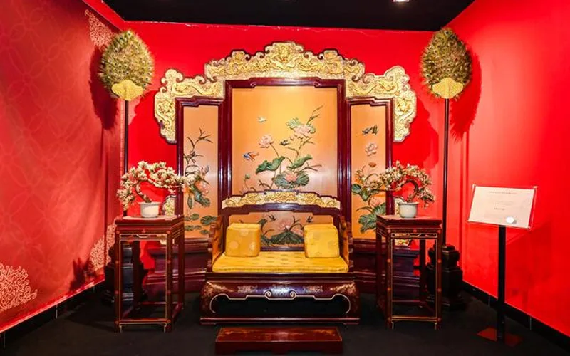 Seventy Years of Court Lacquer Go on View in Beijing