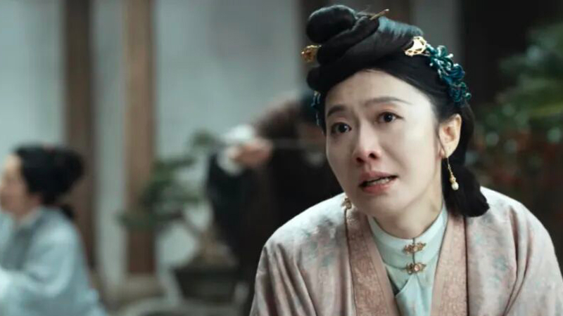 Why Did a Widow in The Mo Banish Li Zhen’s Family?
