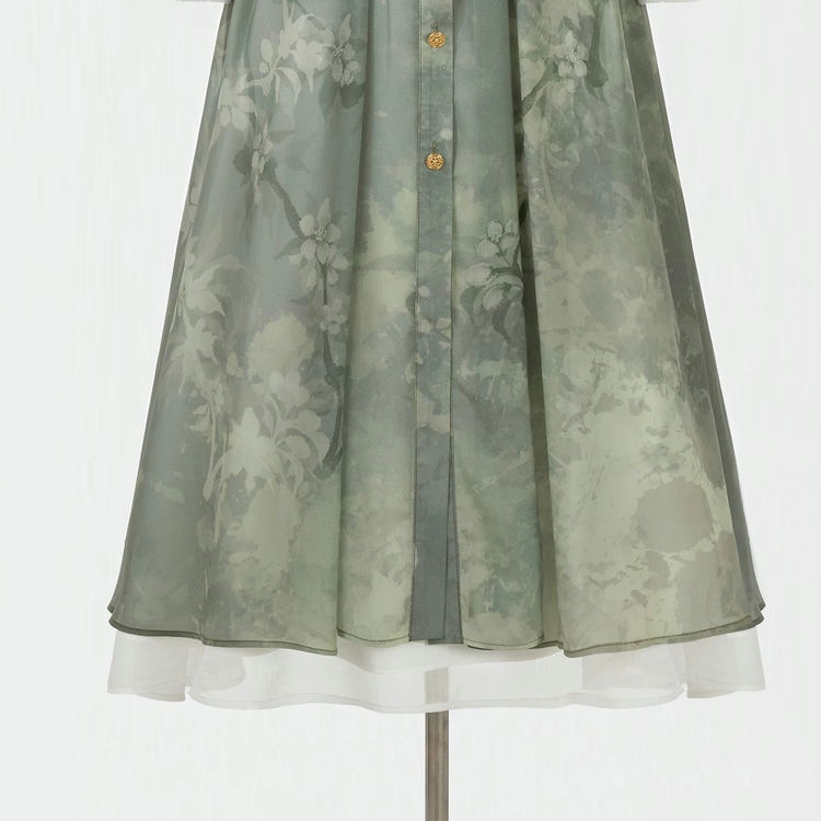 Women Spring Long Fashionable Hanfu Dress with Swallow Motifs