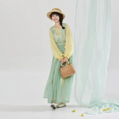 Women Spring Tang-Style Hanfu Round-Neck Top for Casual Everyday Wear