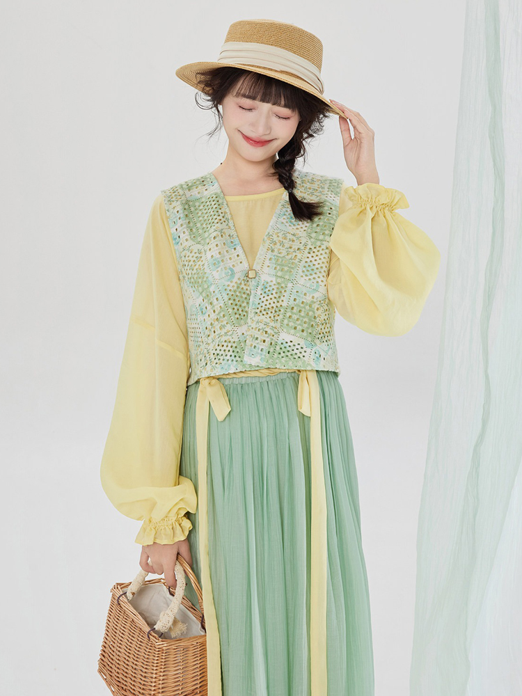 Women Spring Tang-Style Hanfu Round-Neck Top for Casual Everyday Wear