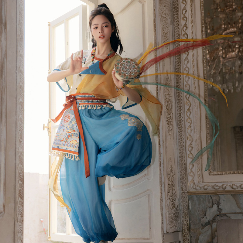 Women-Tang-Dynasty-Inspired-Casual-Hanfu-Dunhuang-Style-Pants-Set-1 Women Tang Dynasty-Inspired Casual Hanfu Dunhuang-Style Pants Set