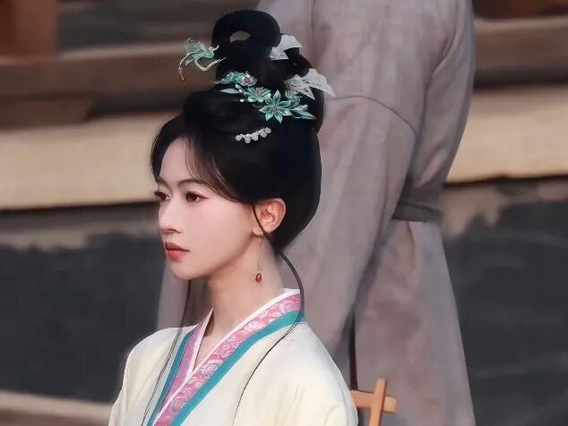 Wu Jinyan’s Wei-Jin Hairstyle Explained