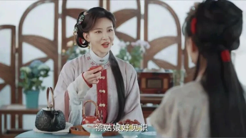 4 Female Friends Beside Li Zhen in The Mo