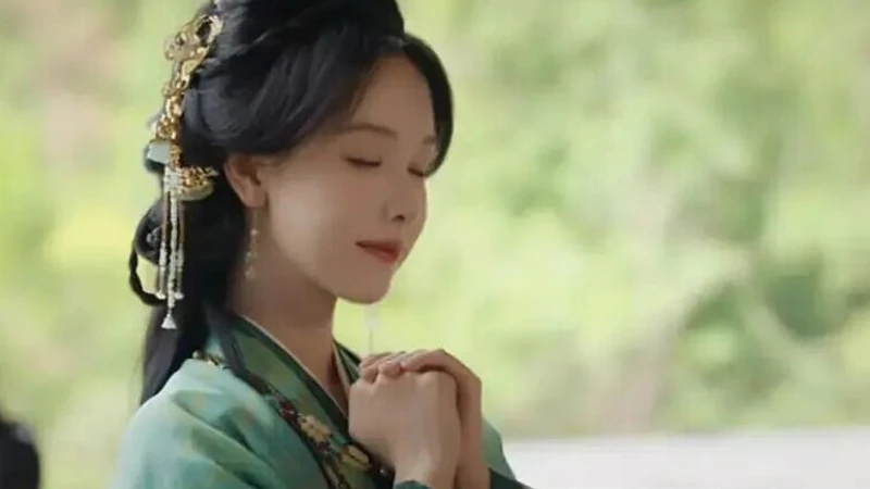 Ashes to Crown: Chu Zhao’s Hard-Won Political Game