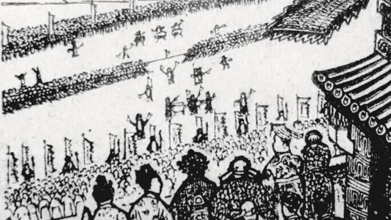 Play Ancient Sports in Hanfu Robes