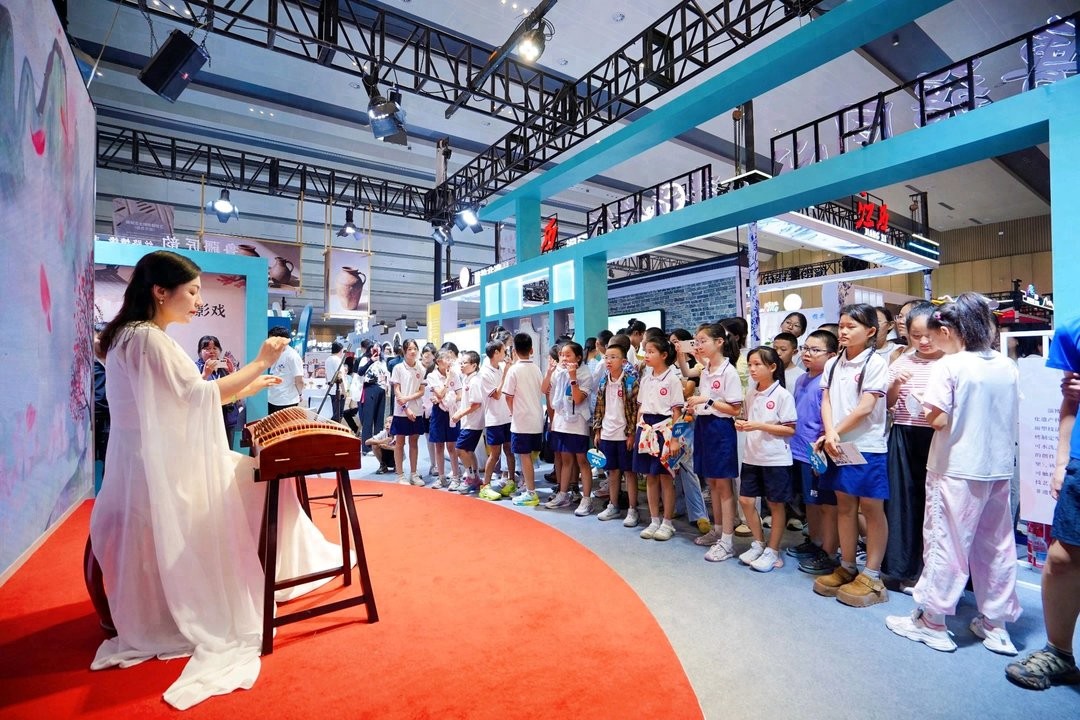 Shihezi Expo 2026: Hanfu Craft and Luoyang Daxiushan