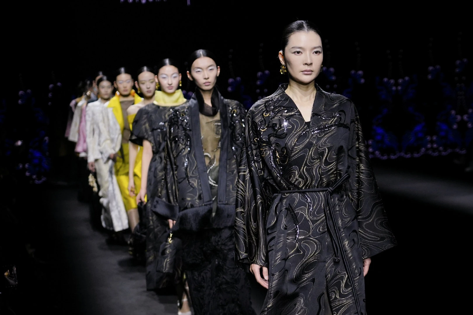 2026 China Fashion Week Autumn: Neo-Chinese Leads Beijing