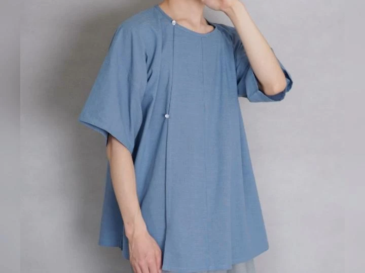 Banbi Shirt: The Hanfu Half-Sleeve Garment