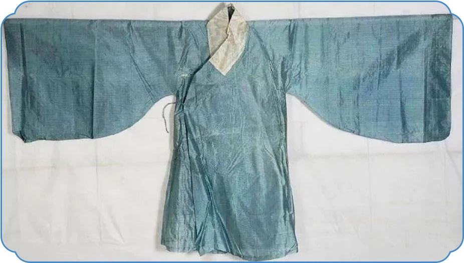 Daopao vs Zhiduo vs Zhishen: Ming Hanfu Robes Compared