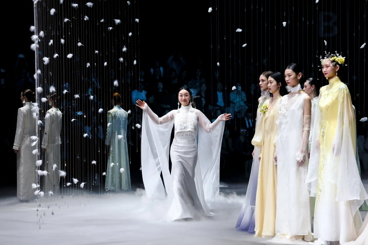 2026 China Fashion Week Autumn: Neo-Chinese Leads Beijing