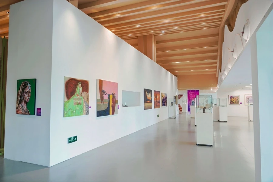 Gu Embroidery's 20th Anniversary Show Lands in Songjiang