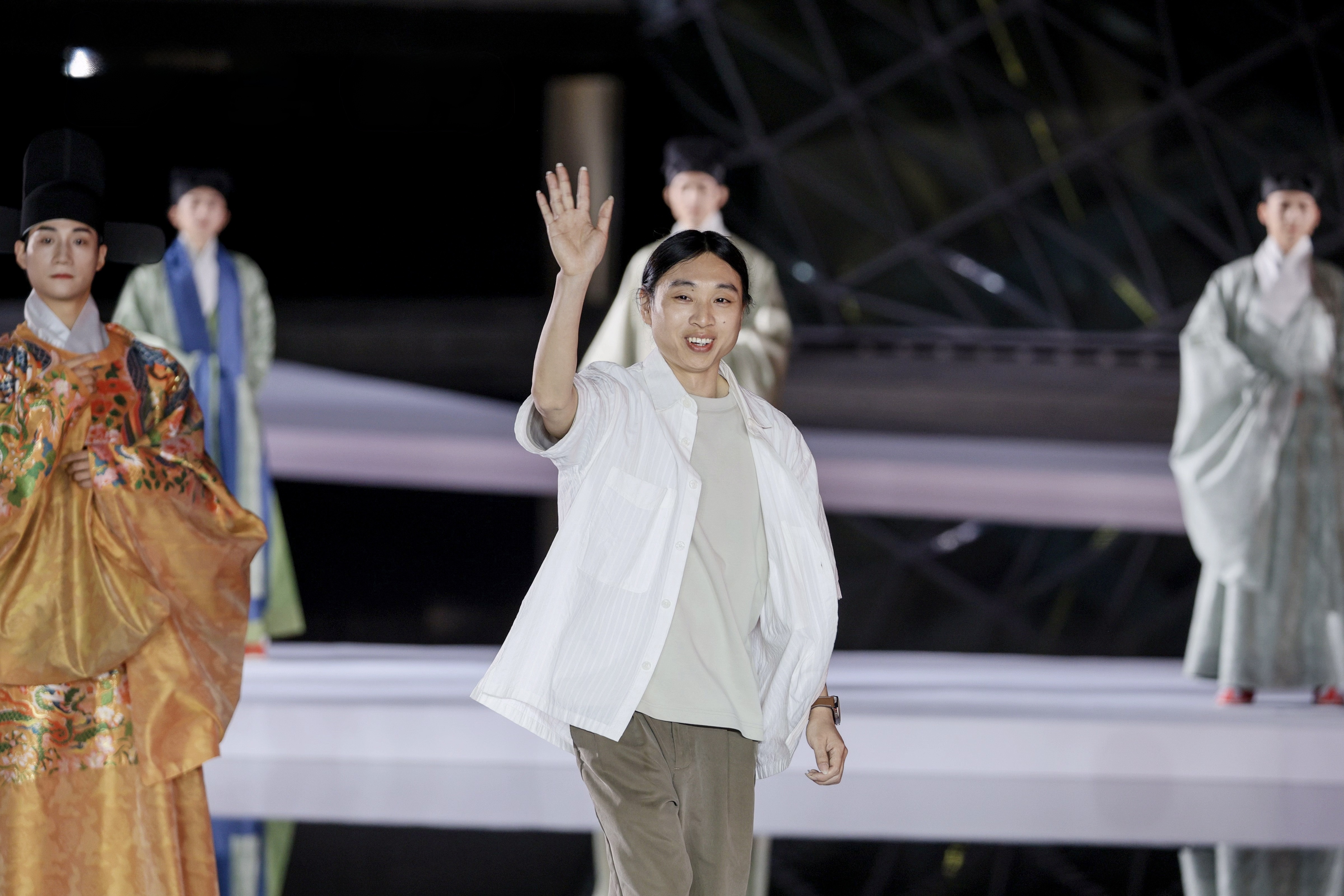 Minghuatang's Made-to-Order Hanfu Is Booked to March 2027